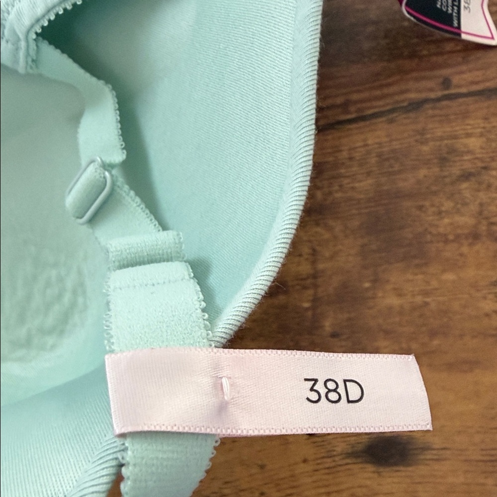 Ambrielle Light Green Lace Bralette - Picture 4 of 8